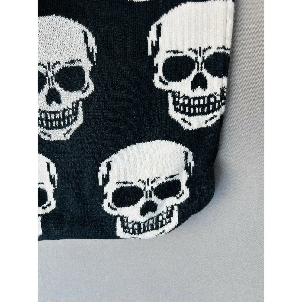 Pair Of Storehouse Halloween Skull Pillowcases‎ Decorative Pillow Covers 18